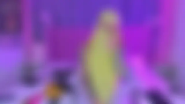 Pokazy przed kamerką – Nayla-Mouna