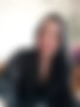 Elsie-Nora Cameră chat live