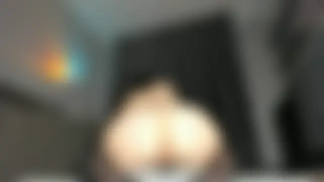 Chat XXX en directo de emy_lovee