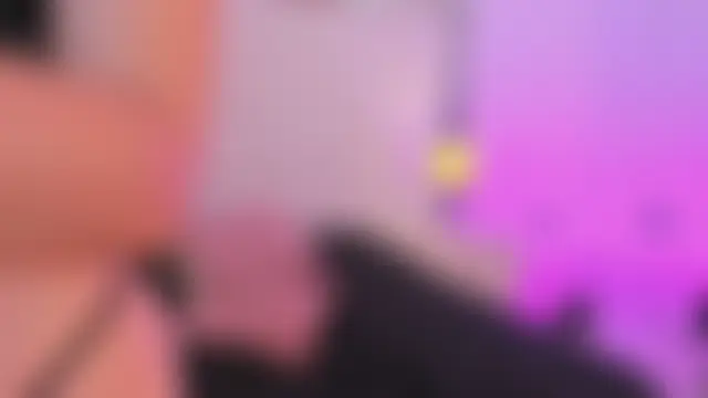 Emily_Flame – Naživo chatovacia miestnosť