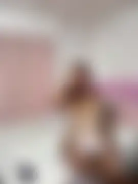 LucyMartellin Live chat-huone