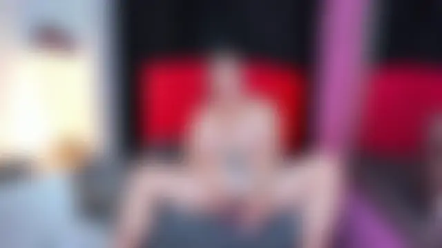 ScarletBigTittiesn Live chat-huone