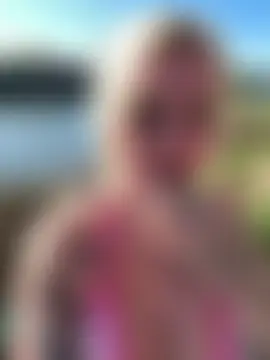 CoraDiamond Chat Room in diretta