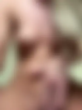 Pokój czatu na żywo – CutieEmy