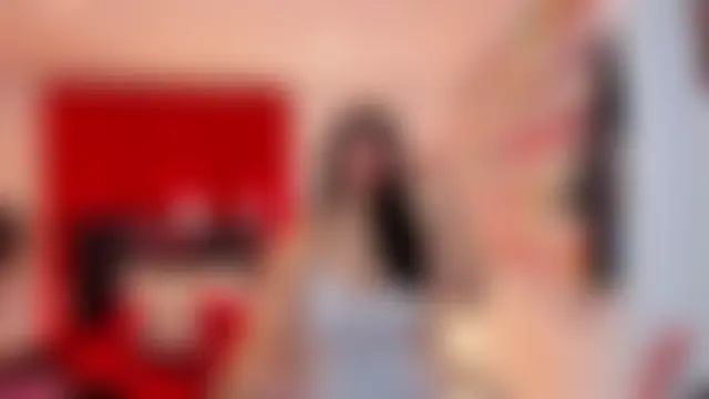 Pokazy przed kamerką – Sarah_teiku