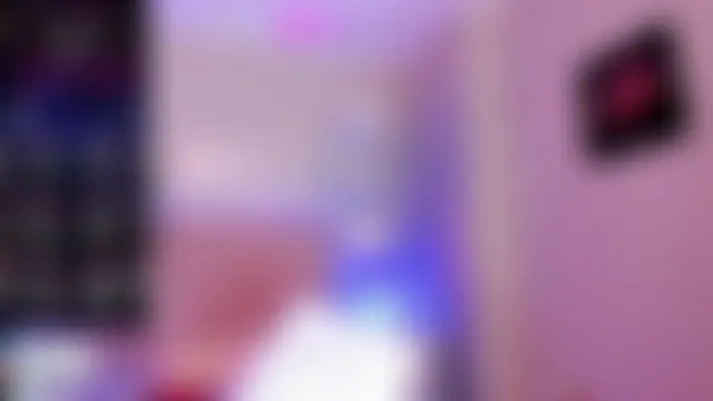 EmilyCoast-1のライブXXXチャット