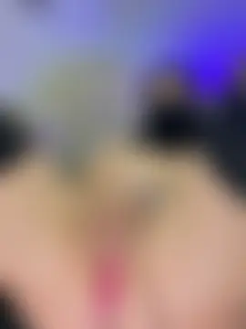 Amberonee31 Show in webcam