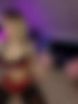 ThalinaFlame Show in webcam