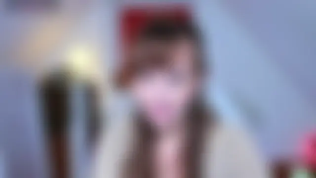 naughtymilaneのライブチャットルーム