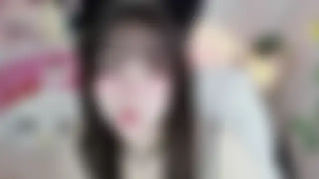 Show de -zhuzhu-999- na webcam