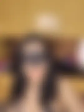 Pertunjukan Kamera Web Ruvi_Queen