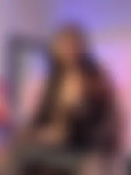 ashlynnlowe_ 现场聊天室