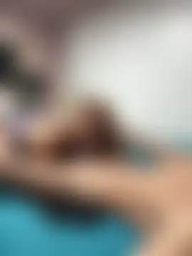 meninadeparis 现场聊天室