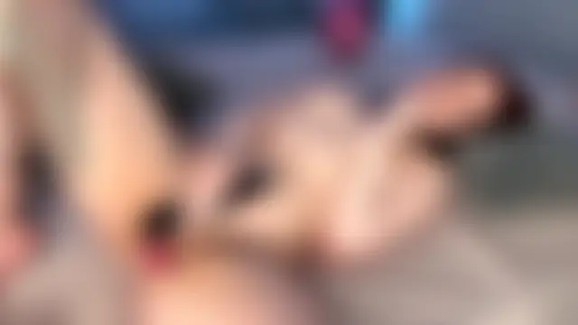 EleneKatzebeg 现场聊天室