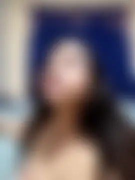 ROUSSE_SINCLAIR Adlı Modelin Canlı Sohbet Odası