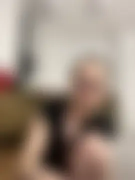 Show modela MartiniiSelenna na web-kameri