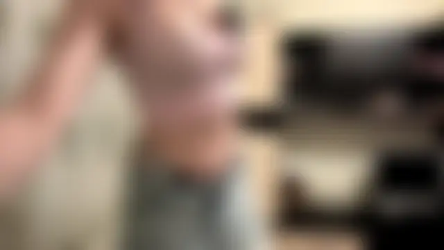 AquilineOrites Adlı Modelin Canlı Sohbet Odası