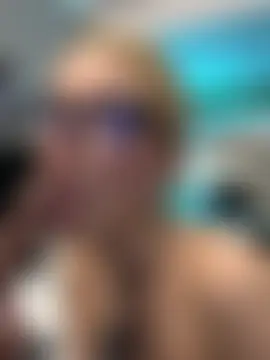 SelenaDaze Live chatroom