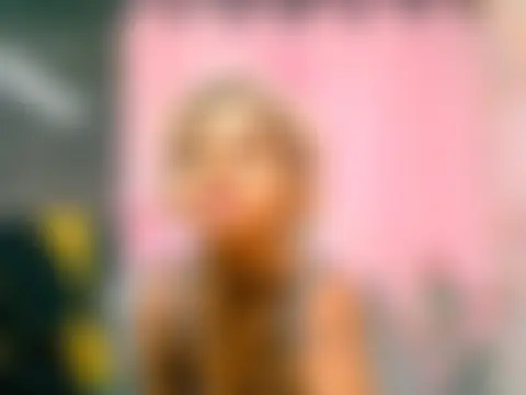 indian_barbie élő chatszobája