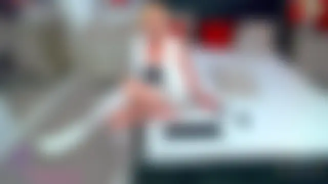 SuzzySun – Naživo chatovacia miestnosť