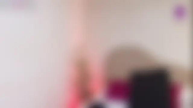 Pokazy przed kamerką – SCARLHETTBROWN