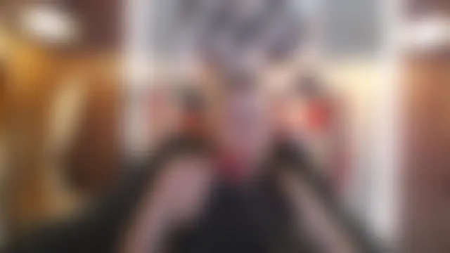 Doll4anall élő chatszobája