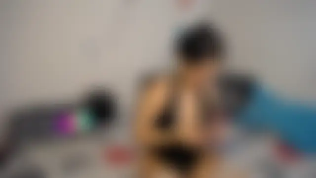 Julieta_Hass Chat XXX live