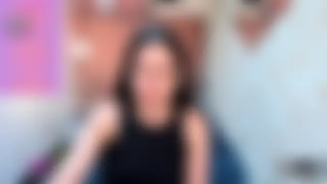 Zoe__Taylor__ লাইভ চ্যাট রুম