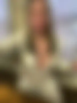 MiraKisss Pertunjukan Webcam