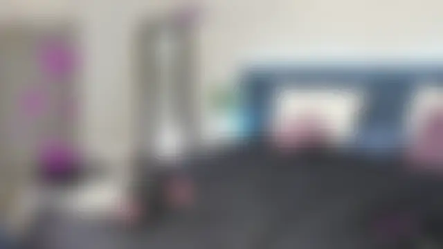 Megan_Violer Adlı Modelin Canlı XXX Sohbeti