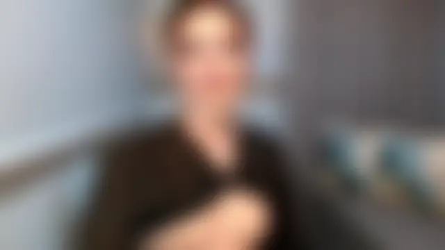 xMeganFucks69 Pertunjukan Webcam