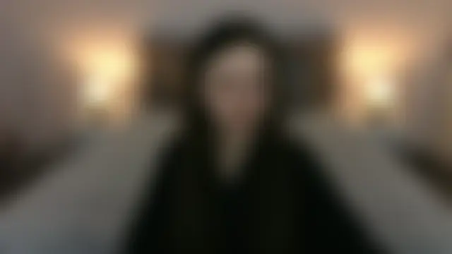 Chat XXX en directo de CyrenaLuxe