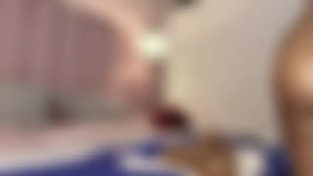 HallyBans: вебкам-шоу