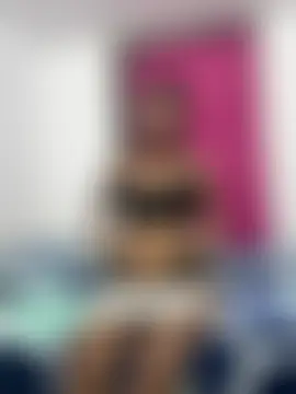 katalina52 Adlı Modelin Canlı XXX Sohbeti