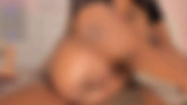 RitaGibsonn élő chatszobája