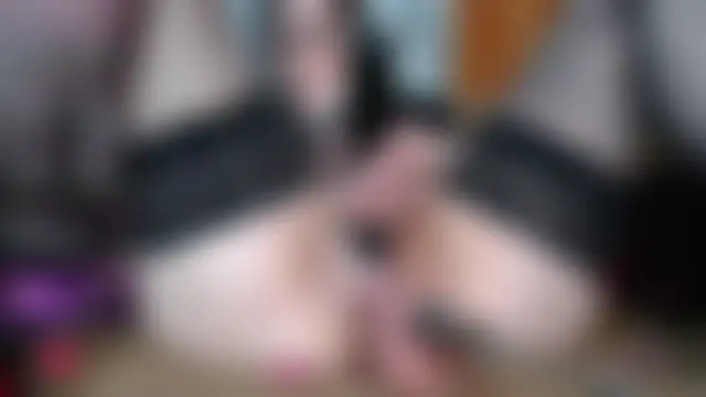 Show modela Chloe29 na web-kameri