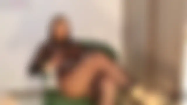 talianaprada_'s Live XXX Chat