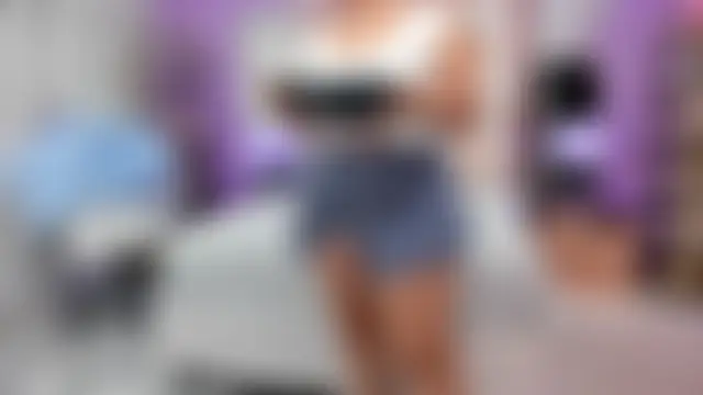 rousse_millers' Live Chat Room