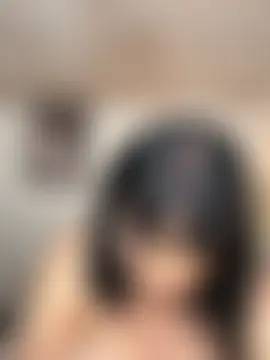 emily_acorn élő chatszobája