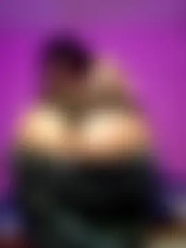 Pokazy przed kamerką – Yours_dannyy