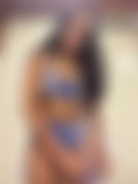 Eve_Ritz Chat XXX in diretta