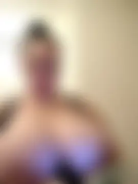 Sala de chat en directo de AMYRA_HOT