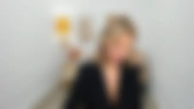 XXX chat uživo modela Sinty_Devis