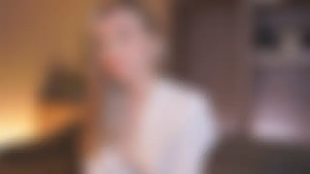 YvetteMilbrett Adlı Modelin Canlı Sohbet Odası