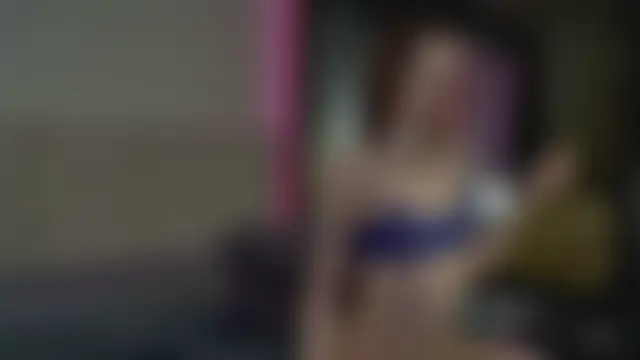 Pertunjukan Kamera Web GwenAir