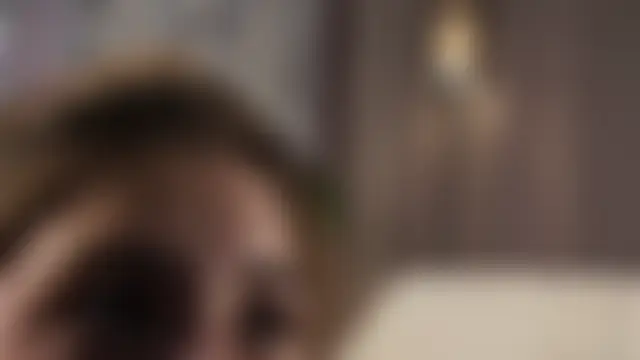 QueenieGitt live XXX chat