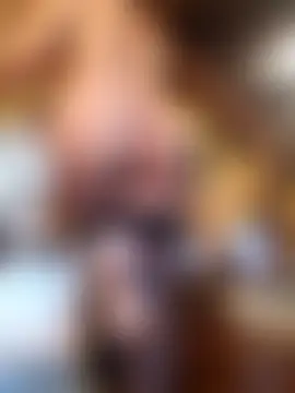 Živá chatovací místnost Luna-77