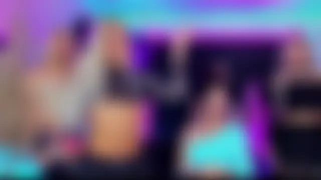 Queens_Wonders_Blonders Webcamshow