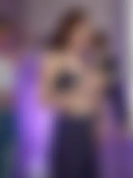 caressyourself: δωμάτιο απευθείας συνομιλίας