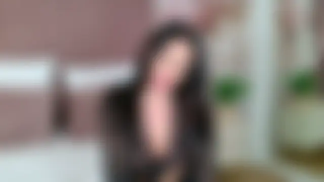 AnneRey Adlı Modelin Canlı Sohbet Odası